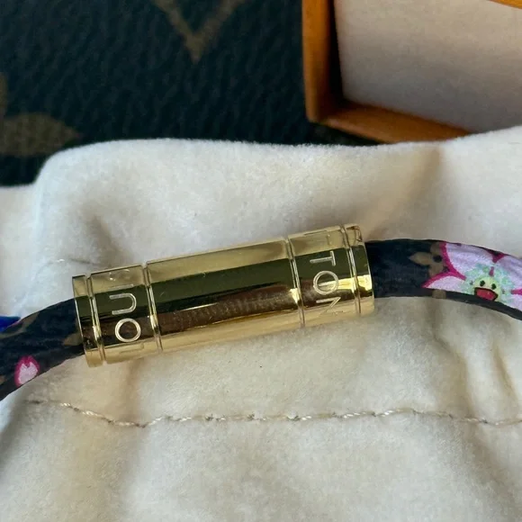 LV x TM Cherry Blossom Bracelet - Picture 7 of 15